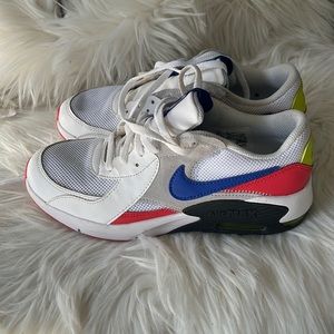 Nike Air Max size 41/2 youth like new